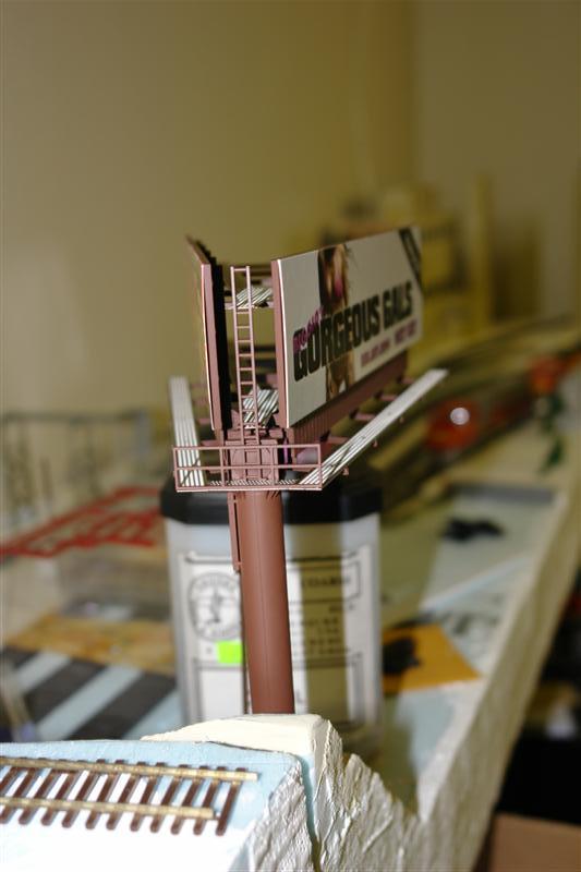 BLMA Atlas HO Scale Billboard – Dual-Sided, Factory New (4320)